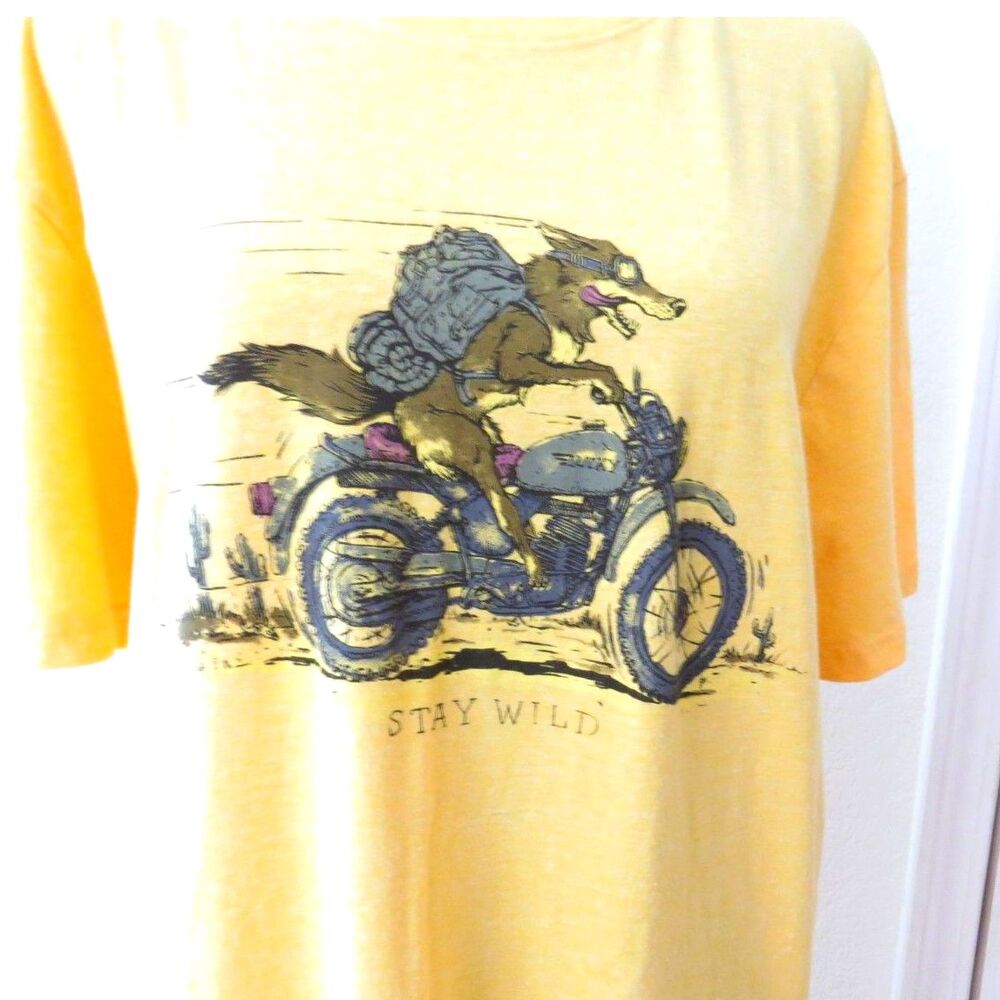 Lucky Brand Men's "Stay Wild" Coyote Biker Graphic T shirt Yellow L EUC - Picture 3 of 8